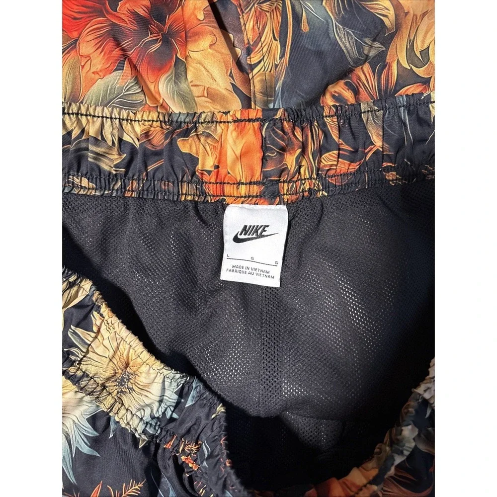 Nike Club Flow Mesh Lined Shorts Floral Above Knee Standard Fit Men's Size Large